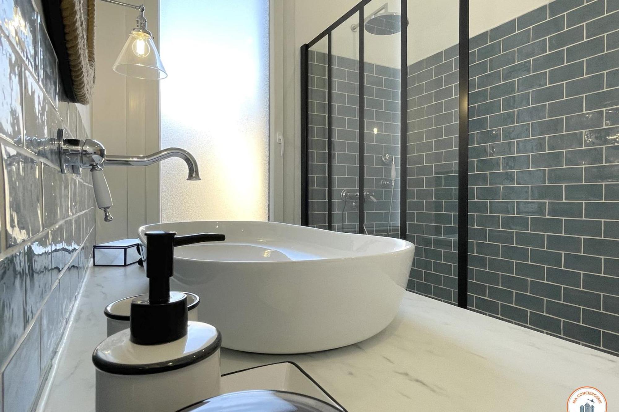 L'armateur - Confort - Standing Marche Apartment